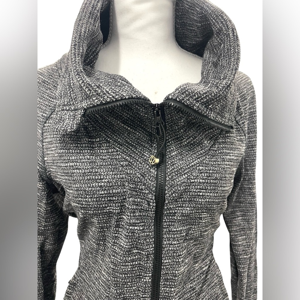 Lululemon Be Present Jacket in Coco Pique Black Heathered Full Zip Sweater Sz 12 - Picture 9 of 16